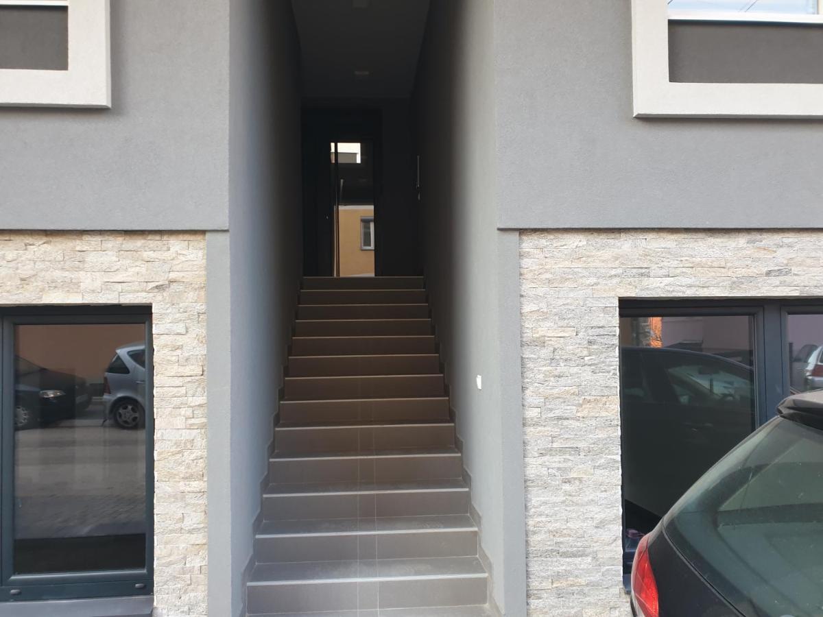 Appartement Elena Lux à Užice Extérieur photo